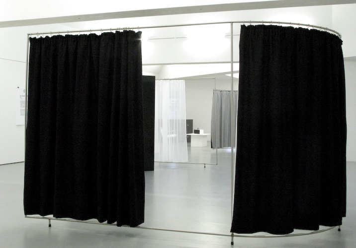 http://www.amycroft.co.uk/files/gimgs/23_demoraum-akademie-wien-1.jpg